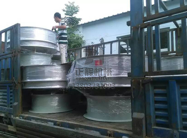 湖南客户订购的旋振筛